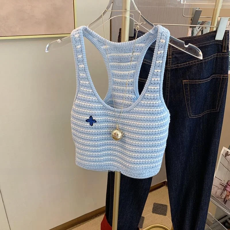 

Новая летняя полосатая майка с высокой талией, женская верхняя одежда, пикантная девушка, колледж, шелковый материал, корейская версия, облегающий крой