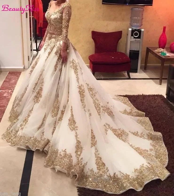 Luxury Two Pieces Indian Wedding Dresses White Gold Applique Deep V-Neck Long Sleeves Bridal Gowns Custom Vestido De Novia