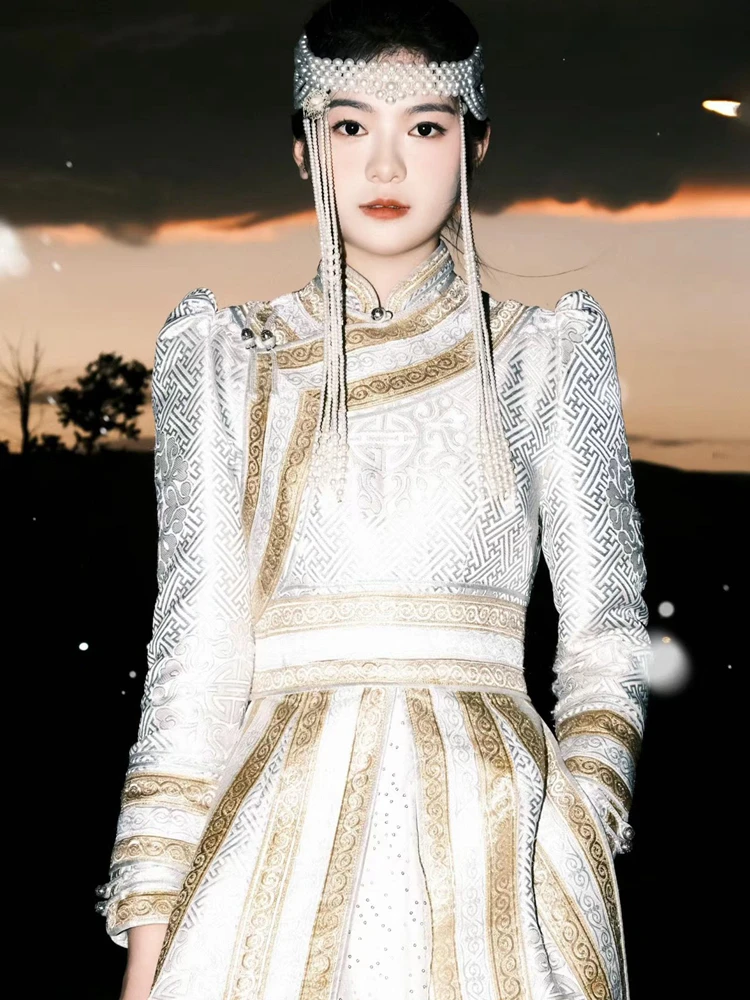 

Костюм для танцевальных выступлений «Монгольская принцесса» из шелковой тафты с вышивкой, 2026 год, для путешествий, фотосессий и этнических сценических выступлений