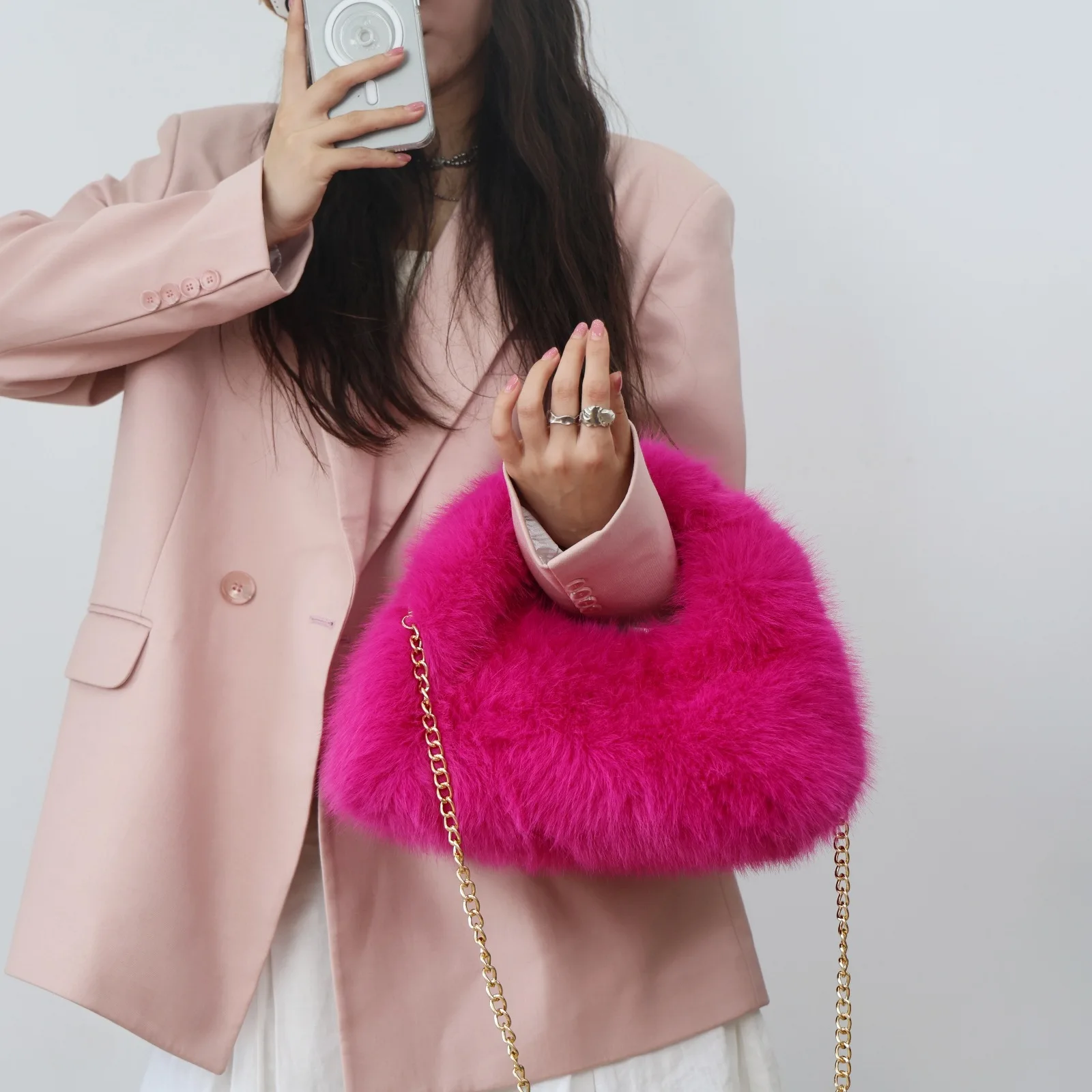 Torebki damskie jesienno-zimowe z imitacji futra lisa, modne pluszowe kopertówki, amerykański elegancki luksusowy design, torebka crossbody na łańcuszku.