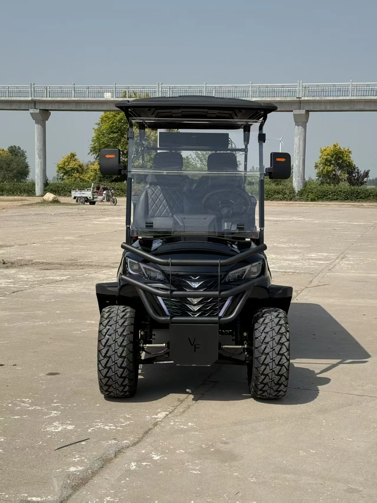 High-end Custom Electric Golf Cart Luxury Vehicle for Business Park and Industrial Zone VIP Guest Reception view 5