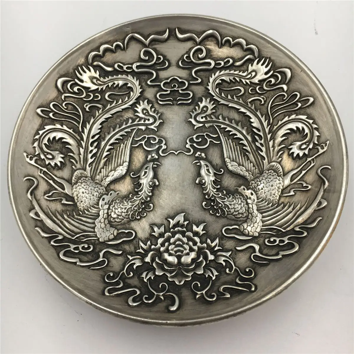 

New antique and old-fashioned, white copper silver-plated plate, double phoenix, peony, silver plate, retro ornaments.
