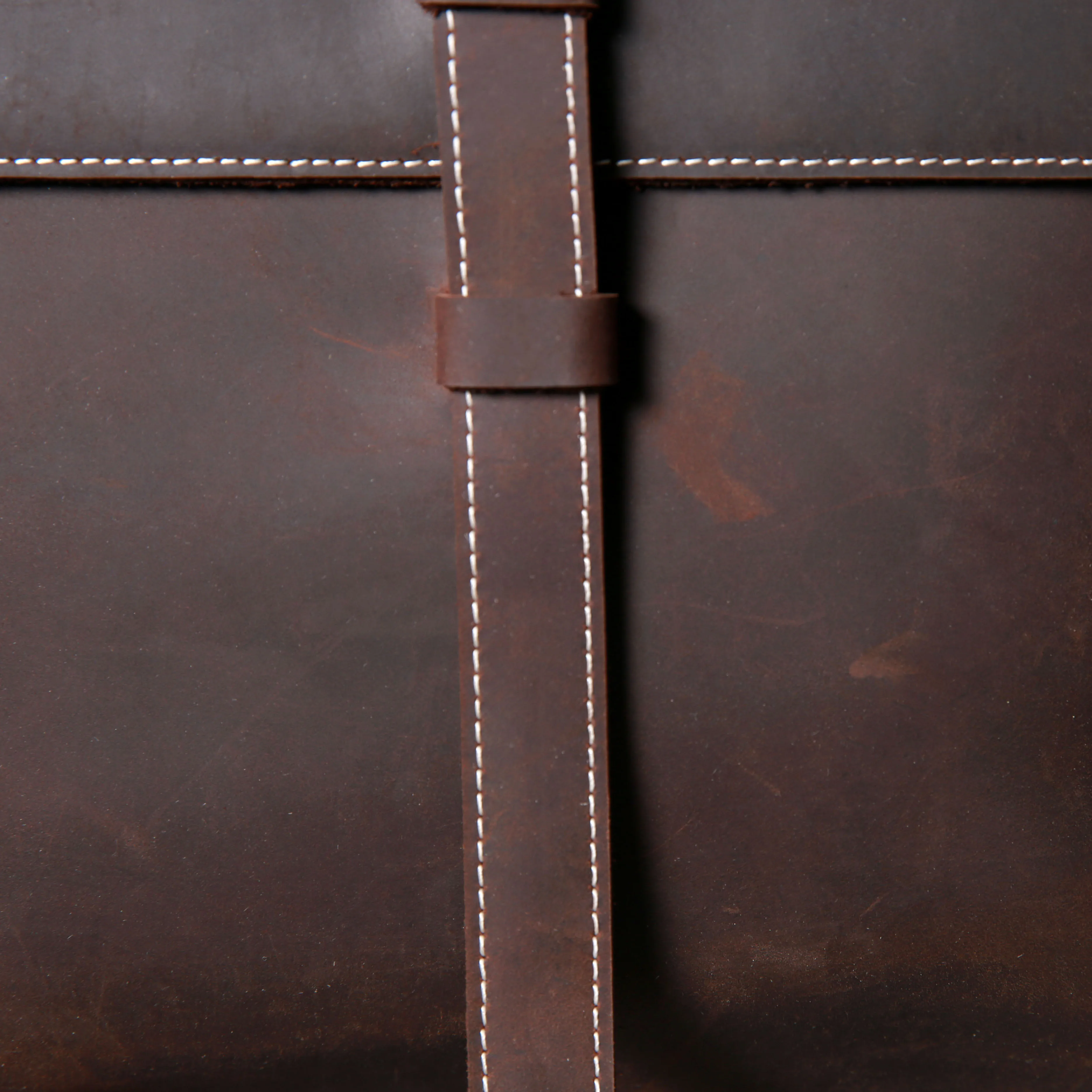 Vintage Echtleder Herrenrucksack Handgefertigte Top-Grain-Leder Laptop-Umhängetasche Crazy Horse Tasche Mode für Männer – Detail 16