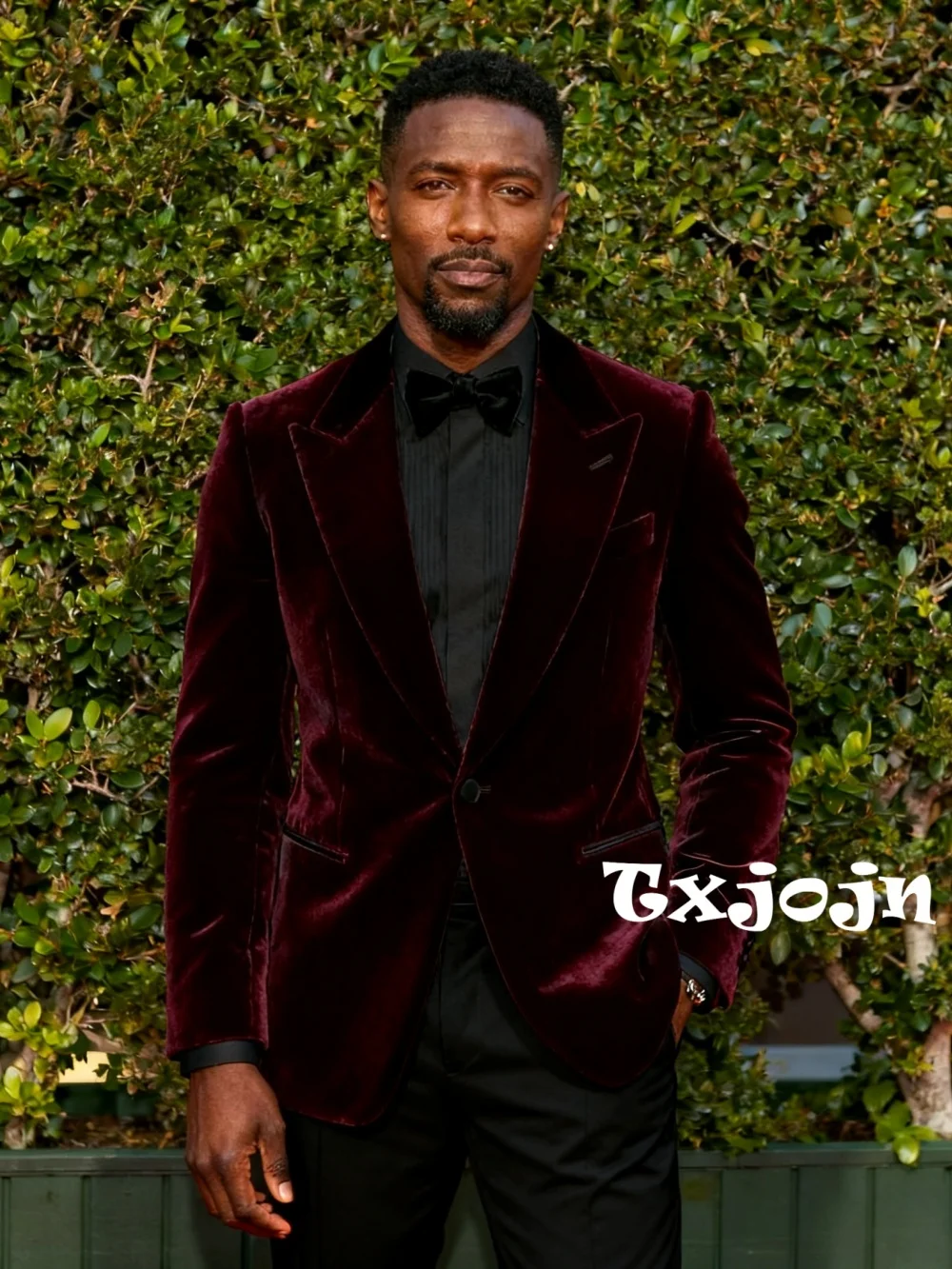 

Wine Red Velvet Men's Suit Set 2 Pieces Banquet Party Wear Peak Lapel Slim Fit Tuxedo Wedding Groom Sets Long Sleeved Suits