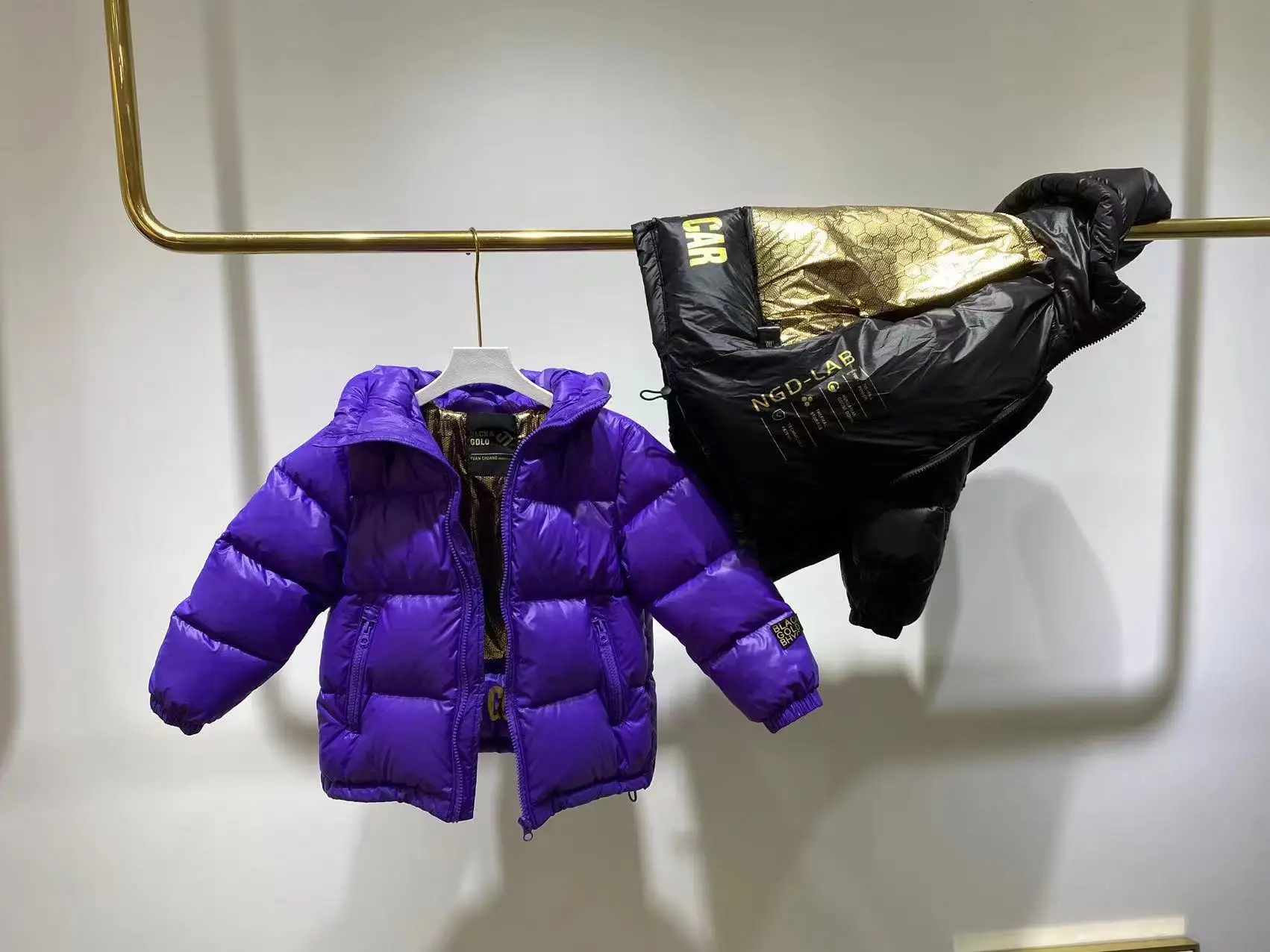 Herbst und Winter Neue Kinder-Daunenjacke Schwarz Gold Standard Eltern-Kind Weiße Entendaunen Verdickte Jacke für Jungen und Mädchen – Detail 22