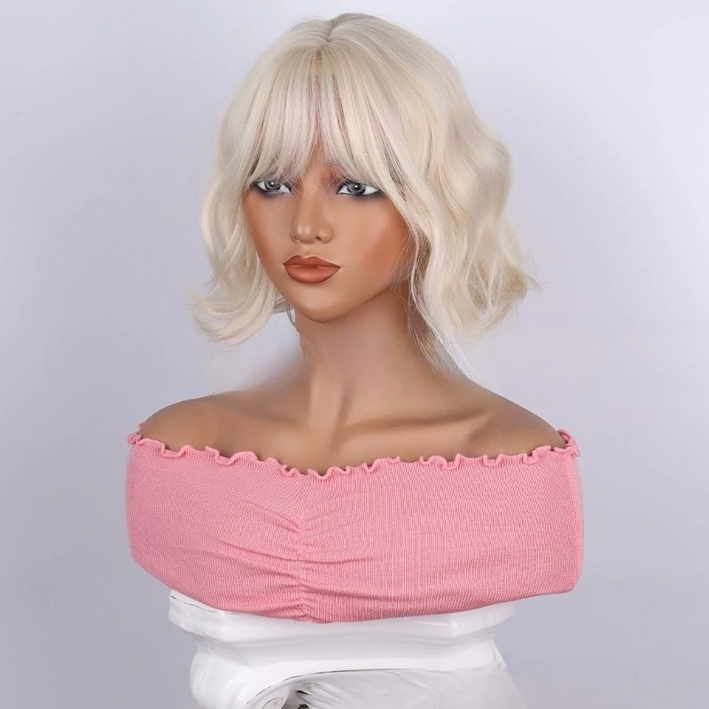 شعر مستعار شخصية فضية مجعدة من الألياف الكيميائية غطاء رأس كامل من Ruili Qi Bangs شعر قصير مجعد