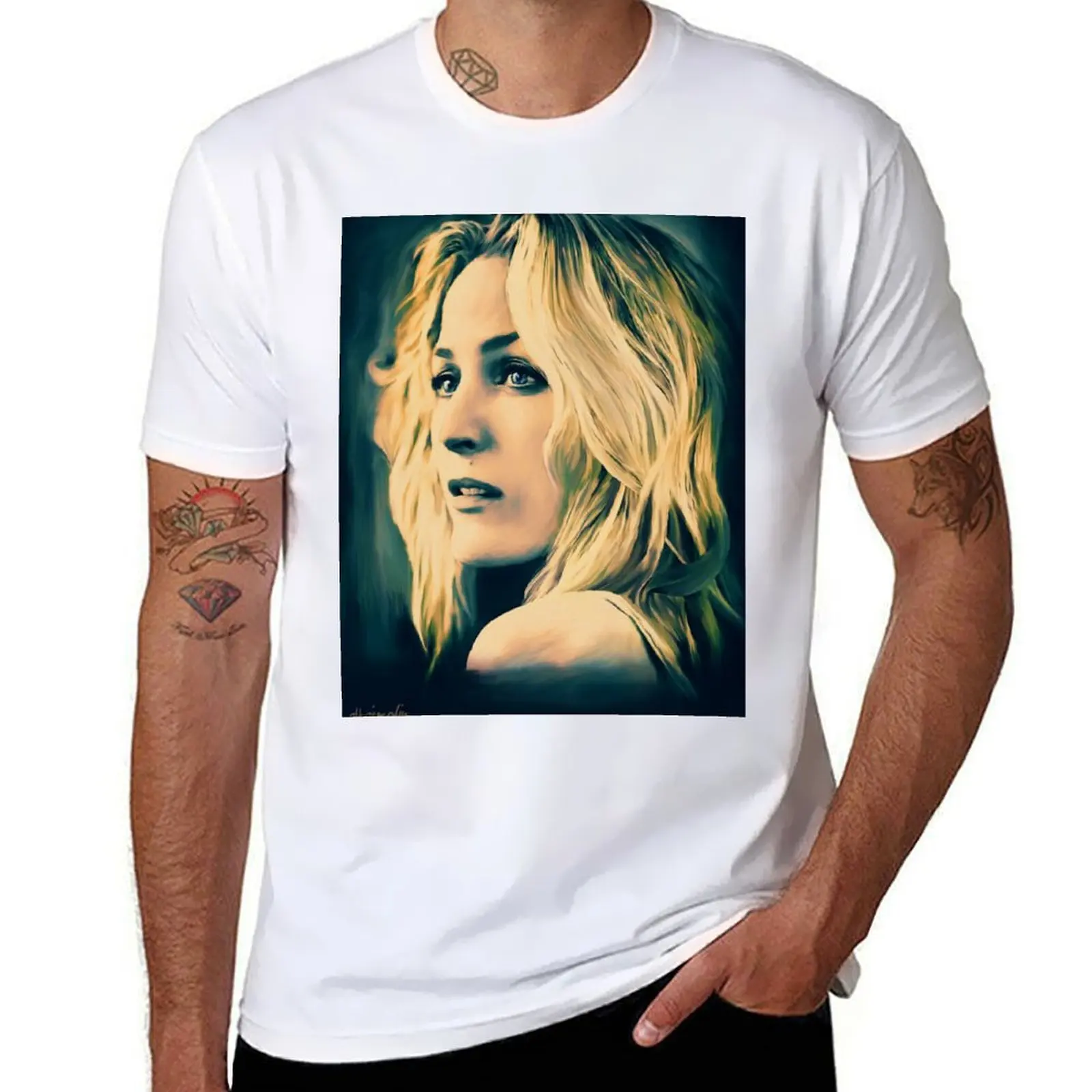 

Gillian Anderson in oil colors T-Shirt Streetwear Print Tee Shirt