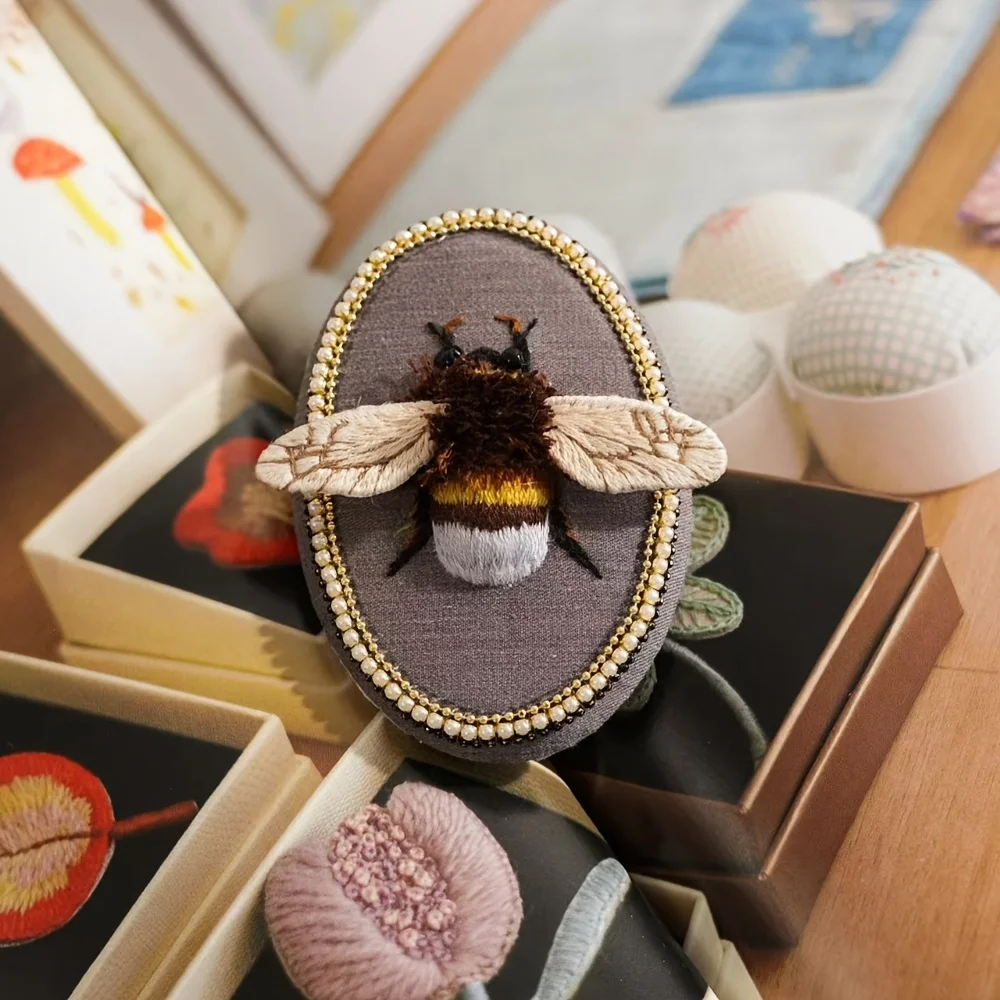 New Creative Three-Dimensional Butterfly Embroidery Kit Beginner Embroidery DIY Material Pack, Handmade 3D Moth Insect Kit, 6.35