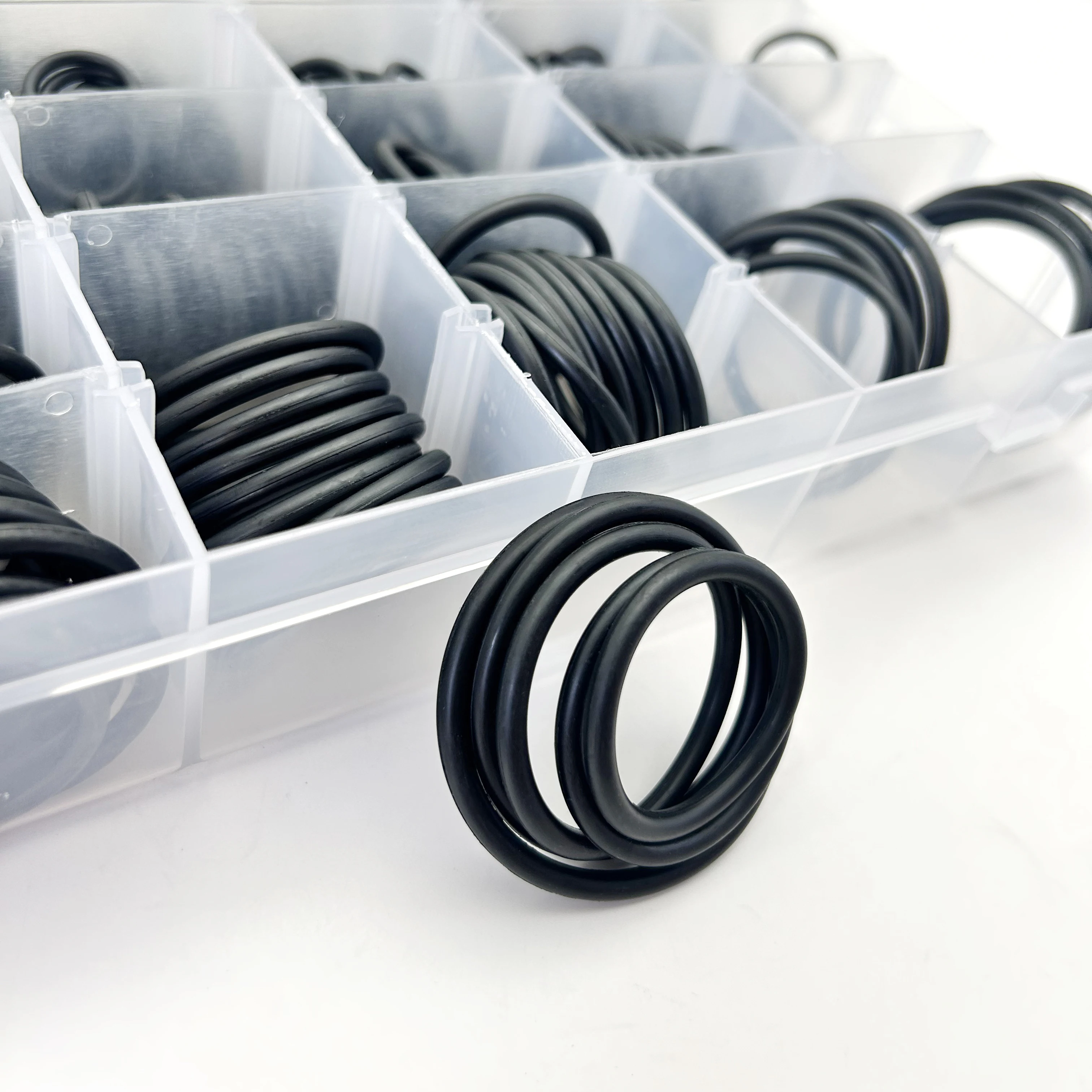 

1225Pcs NBR Nitrile Rubber O-Ring Kit CS 1~3.5mm OD 4mm~50mm Oil-Resistant Seal Rings for Automotive Machinery Hydraulic Systems