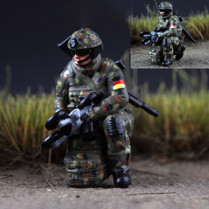 

1:72 Scale Resin Modern German Drone Operator 1-member Group Scene Accessory Model Adult Toys Classics Gifts Static Display