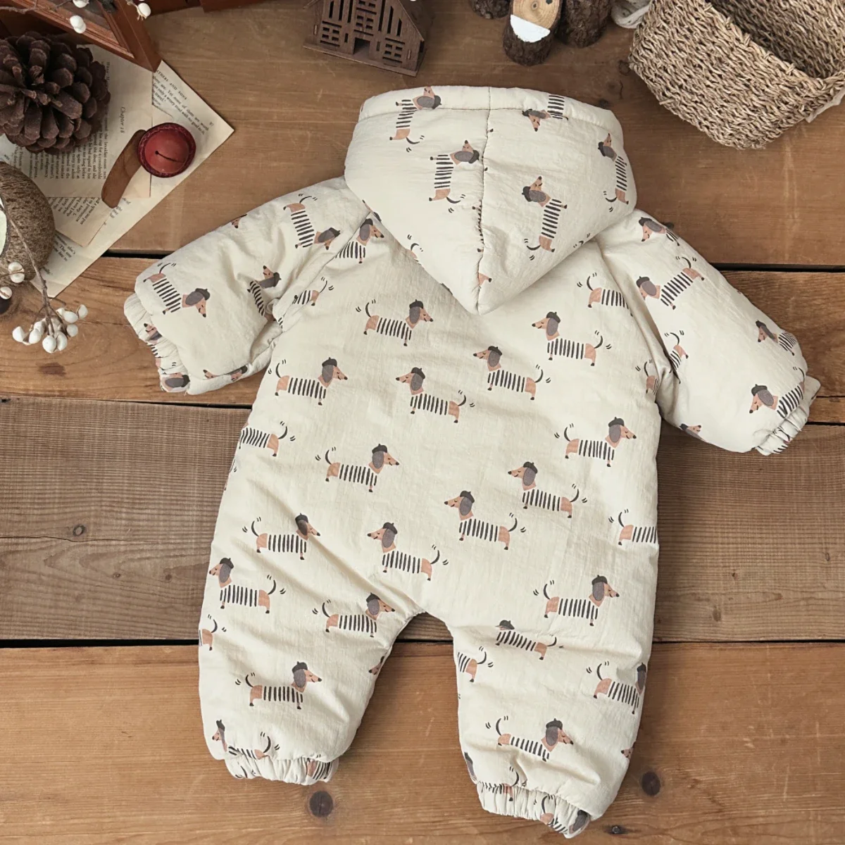 Cute Dachshund Embroidery Baby Winter Romper Hooded Zipper Closure Soft Plush Lined Newborn Jumpsuit Neutral Gender Outfit 0-18M