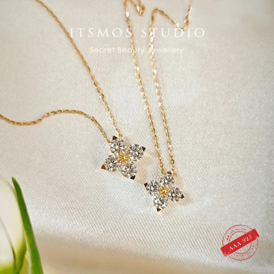 

ITSMOS Shining Star s925 Sterling Silver 18K Gold Plated CZ Pendant Necklace Four-Leaf Clover Charm Delicate Necklace For women