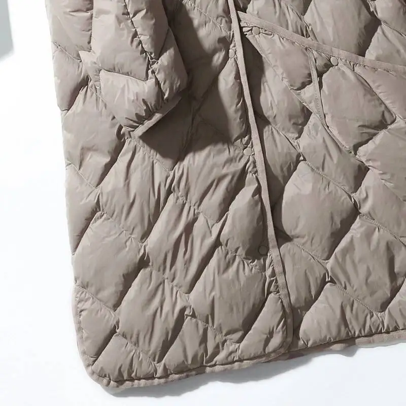 Schinteon Damska Ultralekka Długa Kurtka z Białego Puchu Kaczego, Wzór Argyle, Dekolt w Serek, Codzienna Odzież Wierzchnia na Jesień i Zimę, Nowa Moda 2023