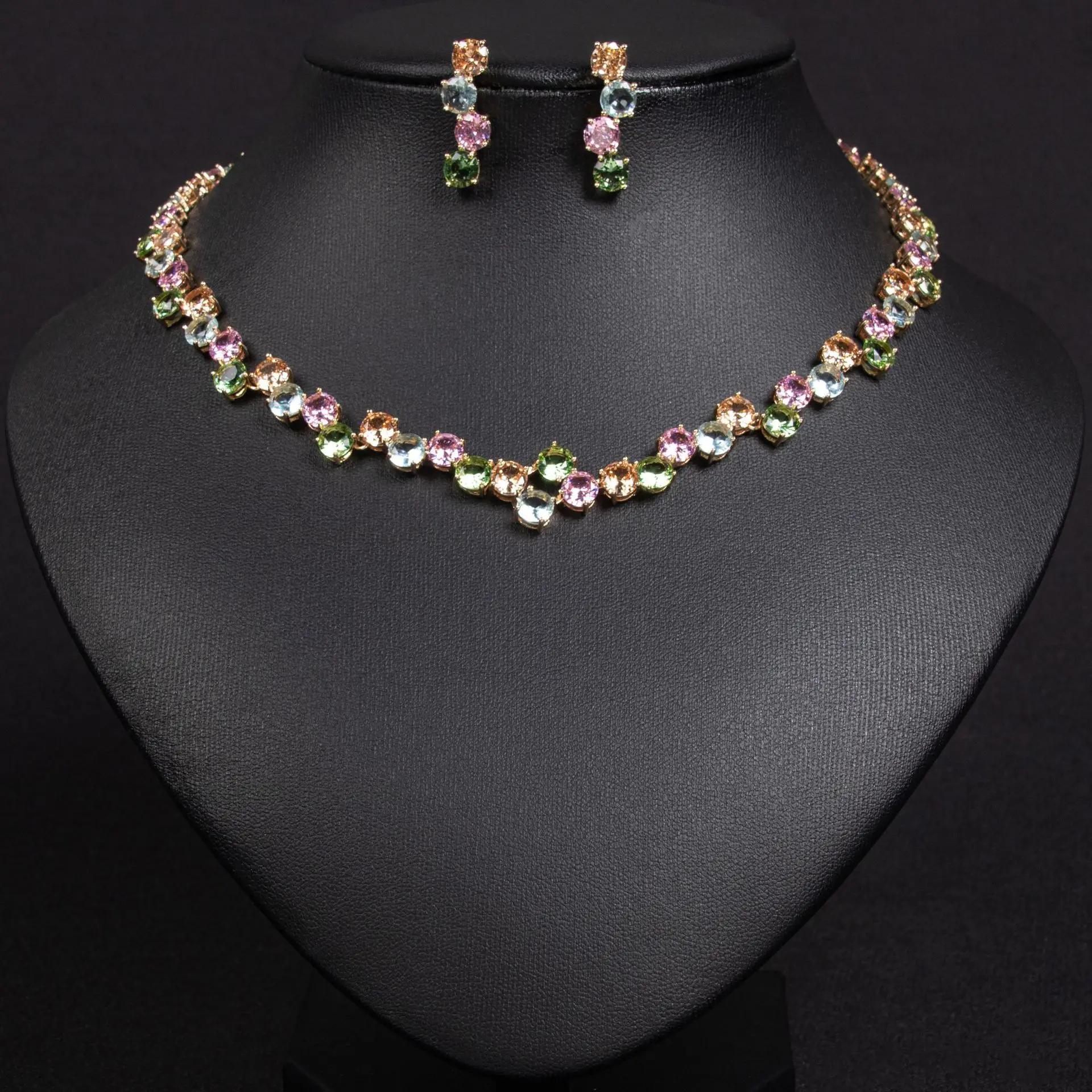 Artistic Twist Jewellery Accessories Women's Necklace Earrings Zirconia Set for Engagement Party Reception Easter Gift M-147