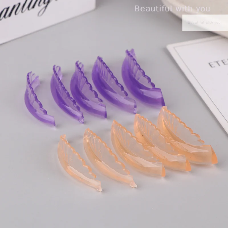 แผ่นดัดขนตาซิลิโคนแบบ C Curl 5 คู่ ใหม่ แผ่นดัดขนตาแบบมีกาว ช่วยยกขนตา 3 มิติ อุปกรณ์ดัดขนตา เครื่องมือแต่งหน้า