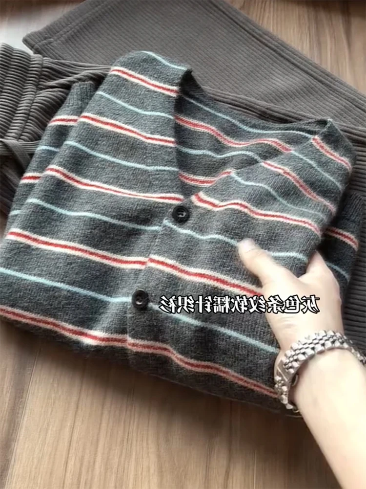 

Корейский вязаный кардиган в полоску с V-образным вырезом, осенне-зимняя новинка, большие размеры, стройнящий универсальный топ