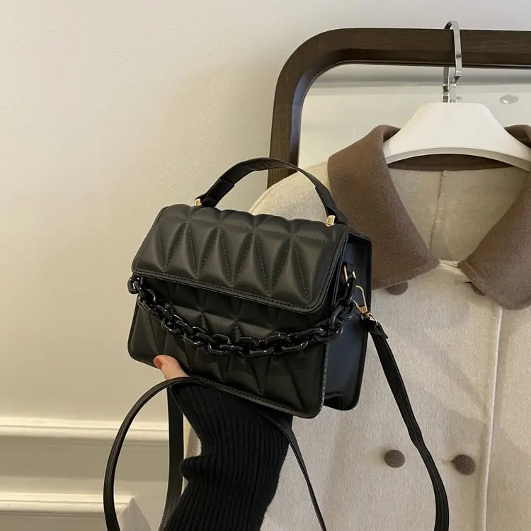 

Mini Casual Quilted Crossbody Bag with Magnetic Closure and Adjustable Strap,Small Handbag Tote Shoulder Bag for Women Daily Use