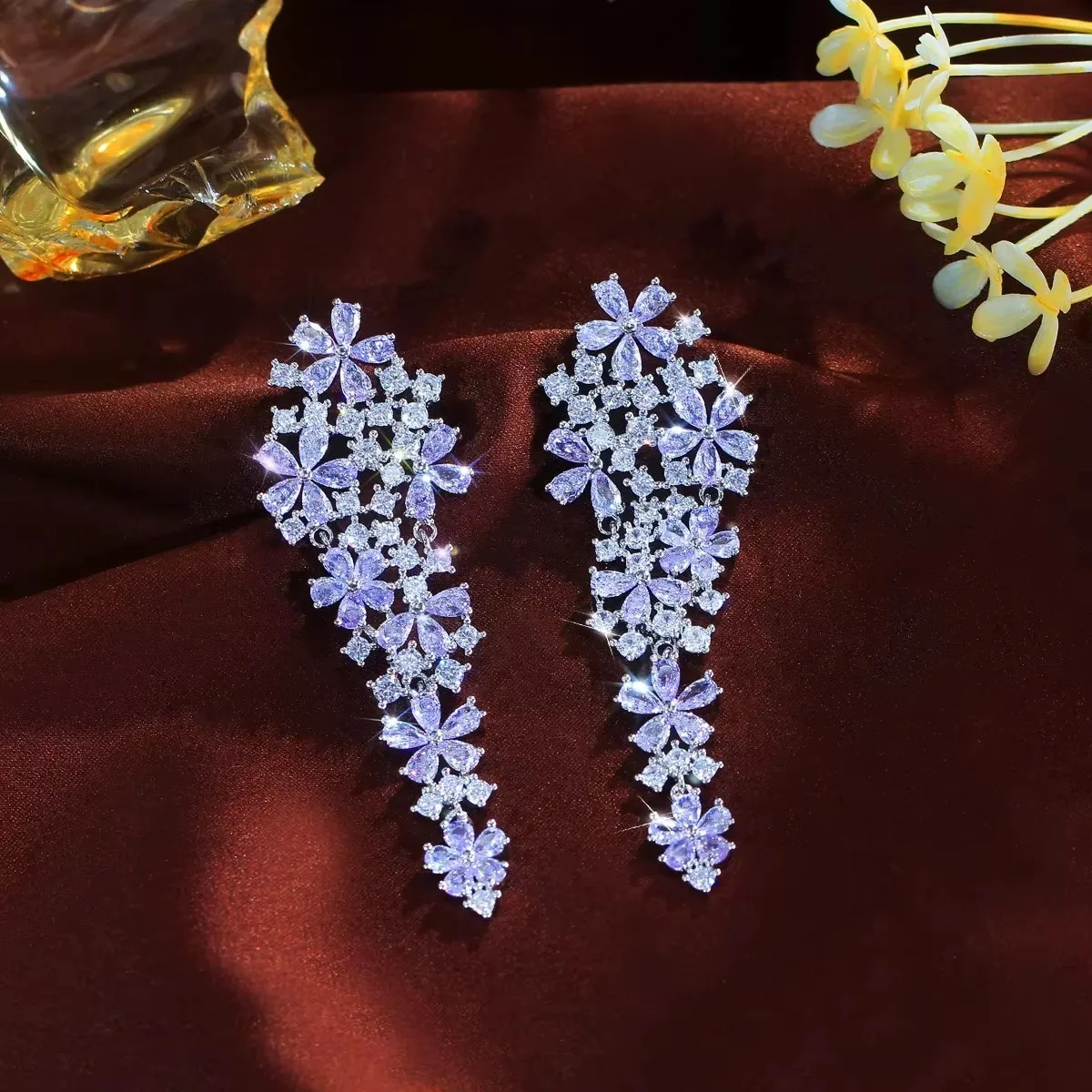 CWWZircons Lange Blumen-Ohrringe mit mehrfarbigem blauem Zirkonia für Damen, modischer Statement-Schmuck für Hochzeit und Party, Großhandel E0382 – Detail 8
