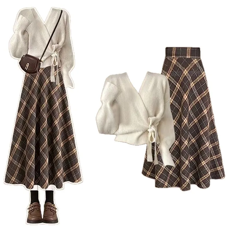 

High End Set of Women's Spring and Autumn Korean Knitted Sweater Slimming Plaid Skirt Two-piece Set