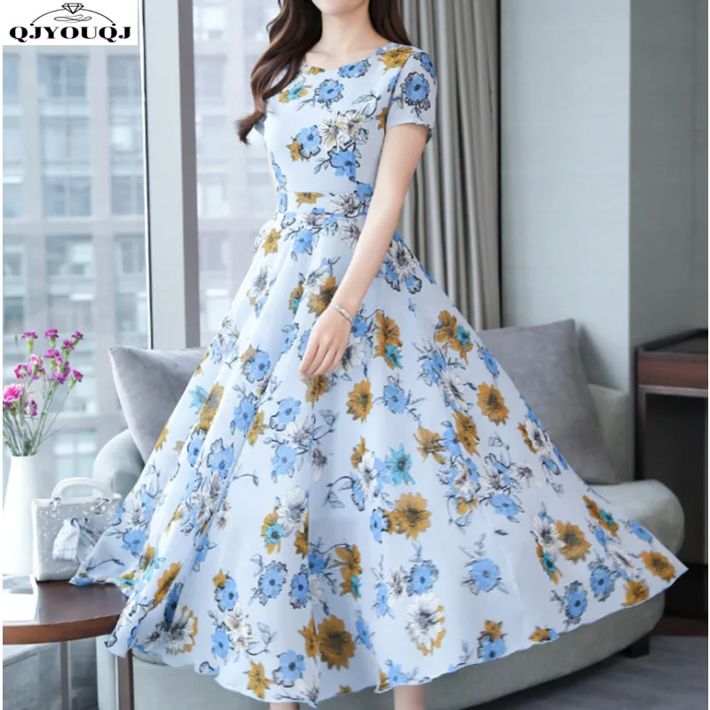 

2024 Spring/Summer New Middle Aged Short Sleeved Women's Wear Korean Edition Loose and Slimming Large Size Fashion Skirt
