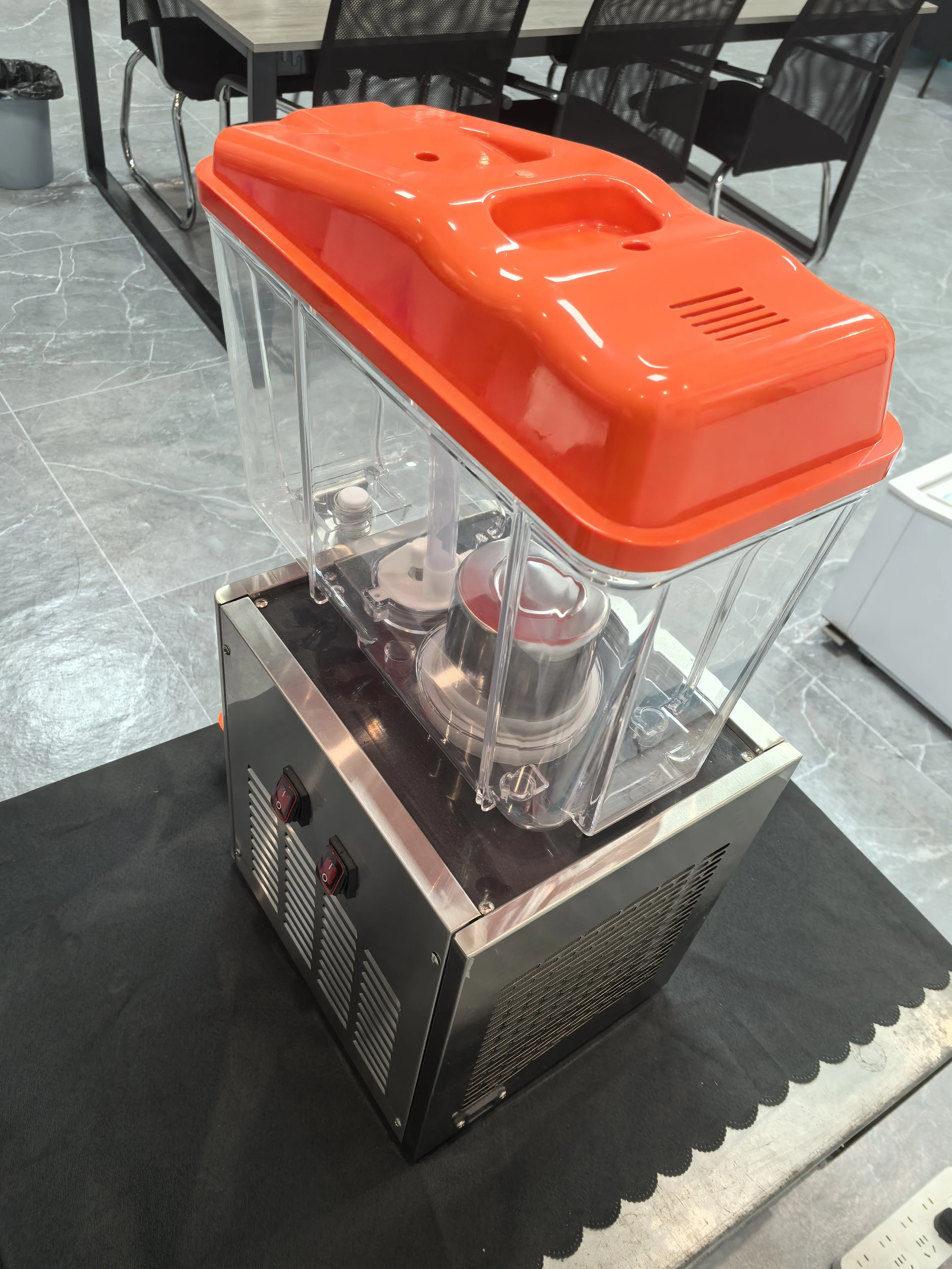 Коммерческая соковыжималка для – обзор и цена Juicer