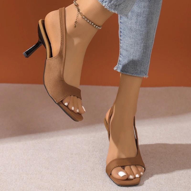 Zapatos de tacón fino Sandalias Damas Slip on Punta cuadrada Bombas azul marino con cordones Estilo romano Stiletto Africano Últimas bombas de tacón alto