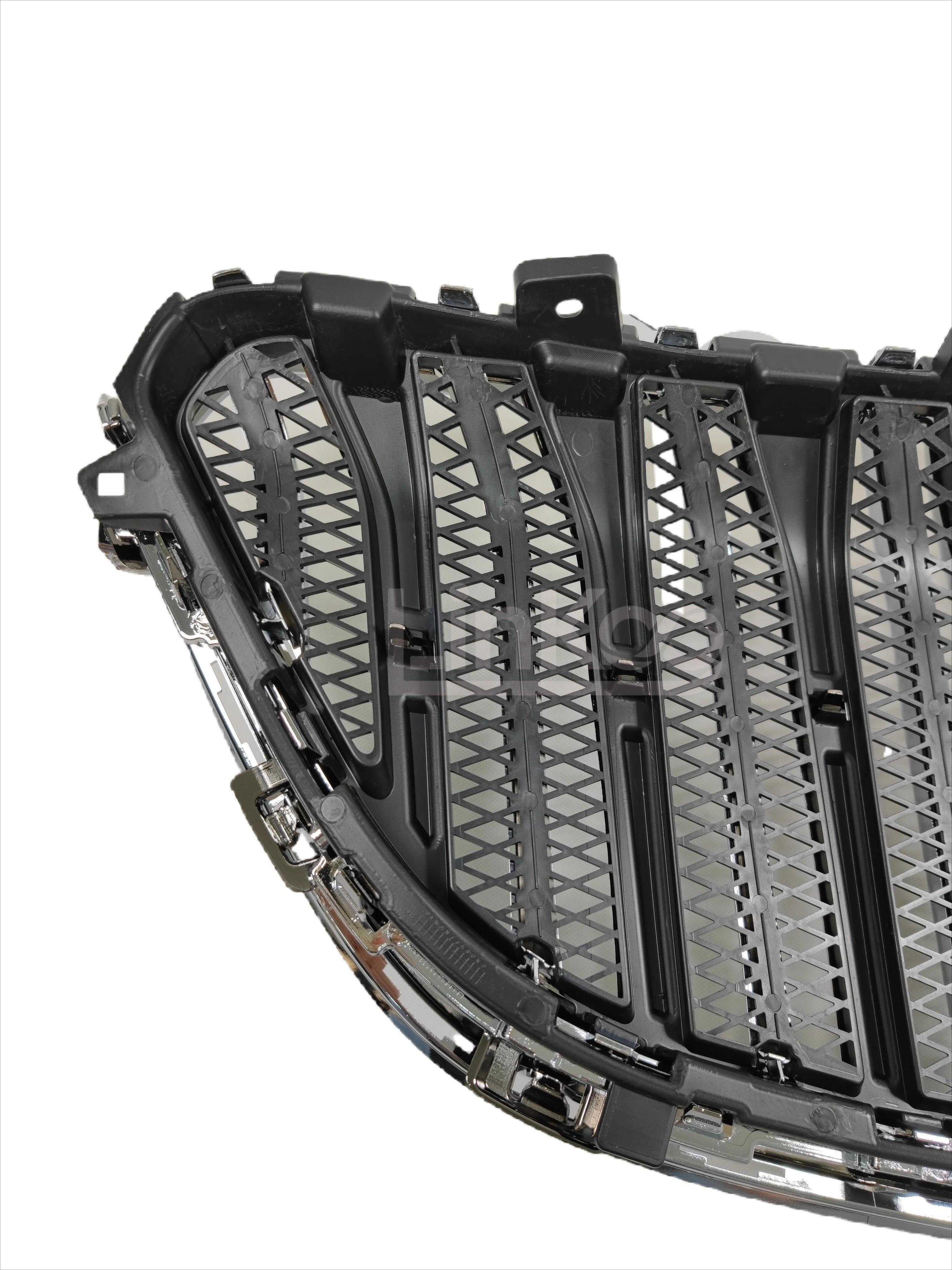 شبكة أمامية لقطع غيار السيارات من مصنع STLFABS 84055812 لشبكة تصفيح سوداء 2013 2014 2015 2016 2017