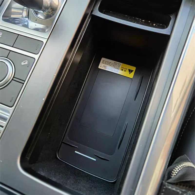 Car wireless charger for Land Rover Range Rover Sport 2018 2019 2020 2021 15w fast phone charger charging pad charging holder