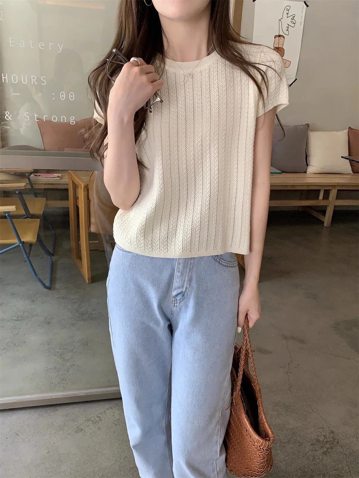 

New Women's O-neck Knitted Wool T-shirt Summer Knitted Thin Hollow Women's Short sleeved Sweater Fashion short pullover T-shirt