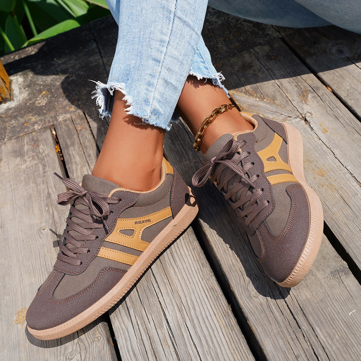 Women Sneakers Spring Autumn New Fashion Flats Sports Shoes Women Casual Outdoor Lace Up Low Top Running Shoes Women Sneakers