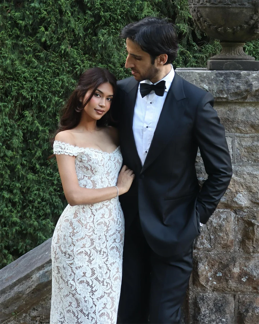 Kyoto Aangepaste Ivoor Uit de Schouder Zeemeermin Trouwjurk Mouwloos Vloerlengte vestidos de noche Eenvoudig Met Sjaal Formeel