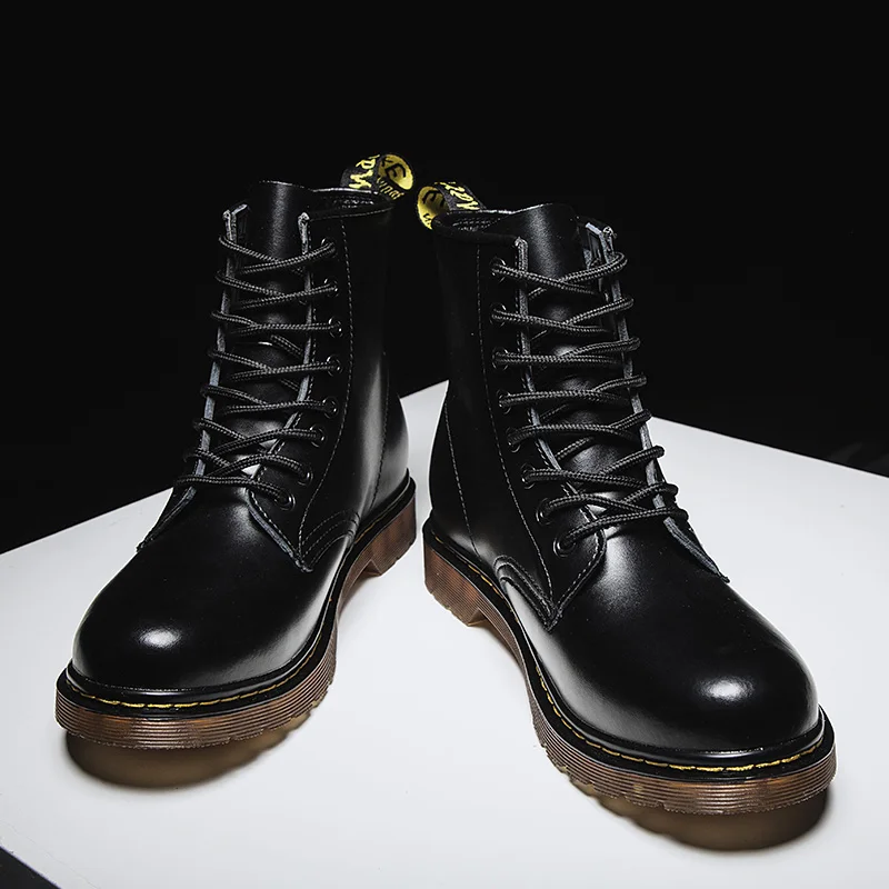 Botas altas para hombre, botas de moto para ropa de trabajo de estilo británico, cremallera lateral negra de verano, botas de cuero suave de talle medio para hombre