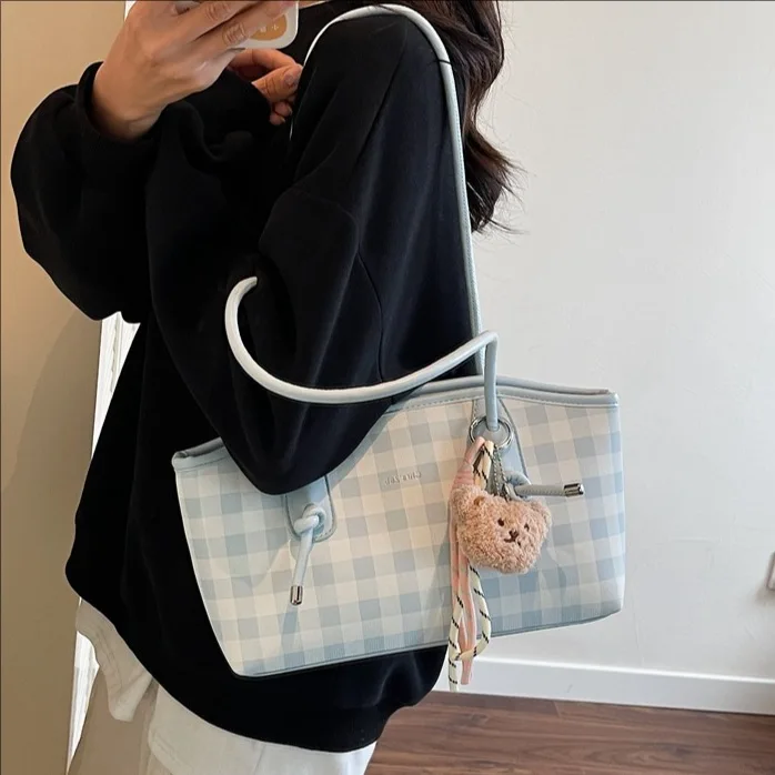 

2025 Новая модная клетчатая сумка-тоут для женщин, большая вместимость, простая дизайнерская роскошная сумка на плечо, модная сумка через плечо