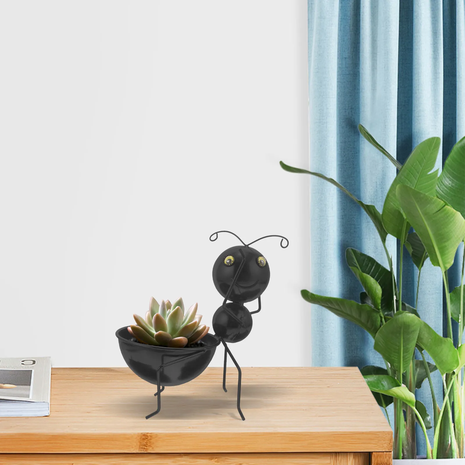 Iron Animal Flower Pot Cute Ant Succulent Planter for Desk Windowsill Bookshelf Garden Decorative Home Office Bonsai Cactus