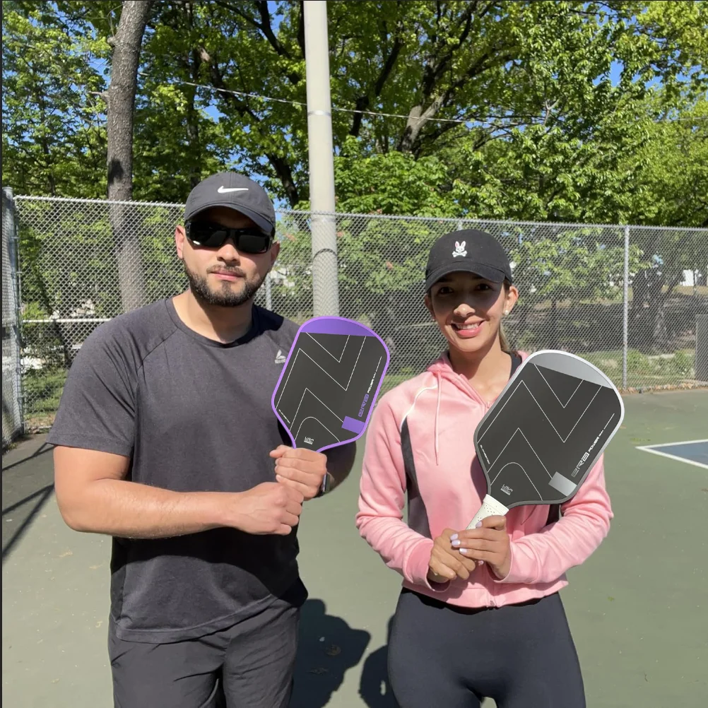 GEN5 BOOMSTICK Pickleball-Schläger Verlängerter EVA-Power-Umgebungsschaum Reiner EPP-Kern Kohlefaser für Verbesserte Spielleistung – Detail 3