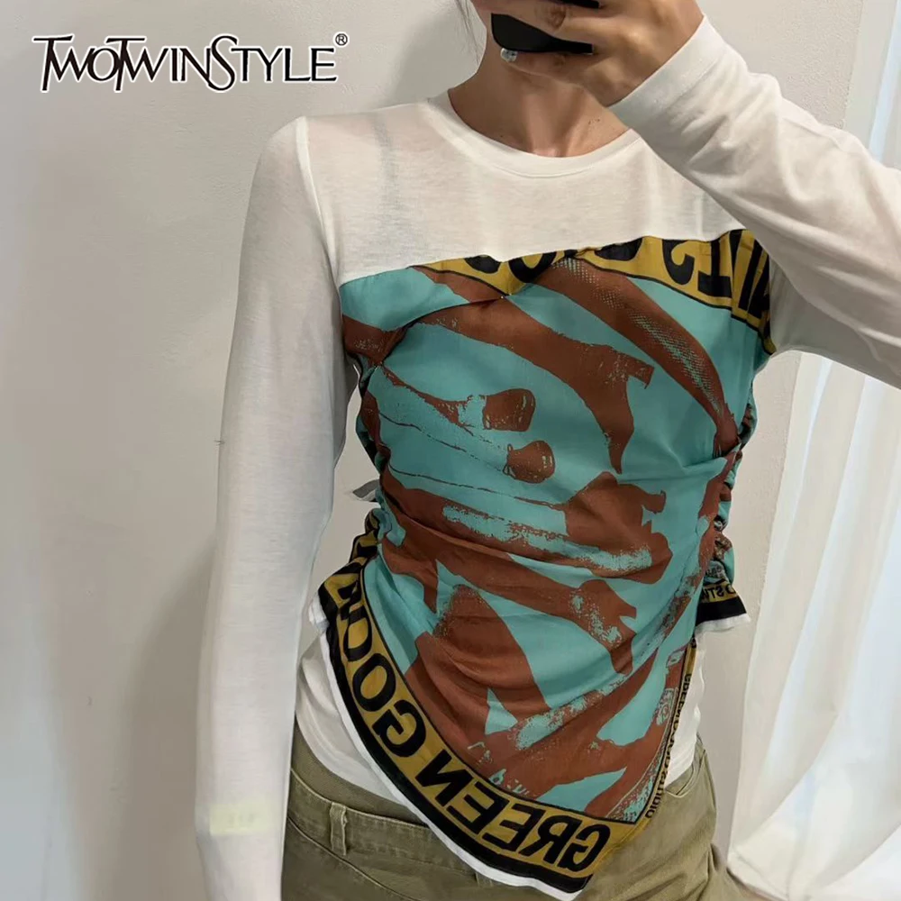 

TWOTWINSTYLE хит цвета сращенный принт базовая футболка женская с круглым вырезом и длинным рукавом свободные повседневные женские футболки осенняя мода