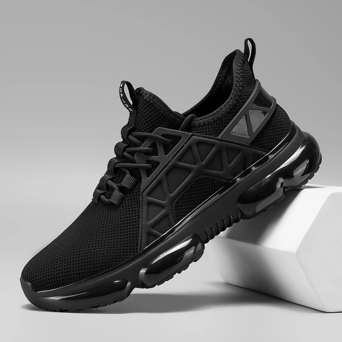 รองเท้ากีฬาแบบตาข่ายสำหรับทุกเ - Men'S Shoes Nearby บทวิจารณ์และราคา
