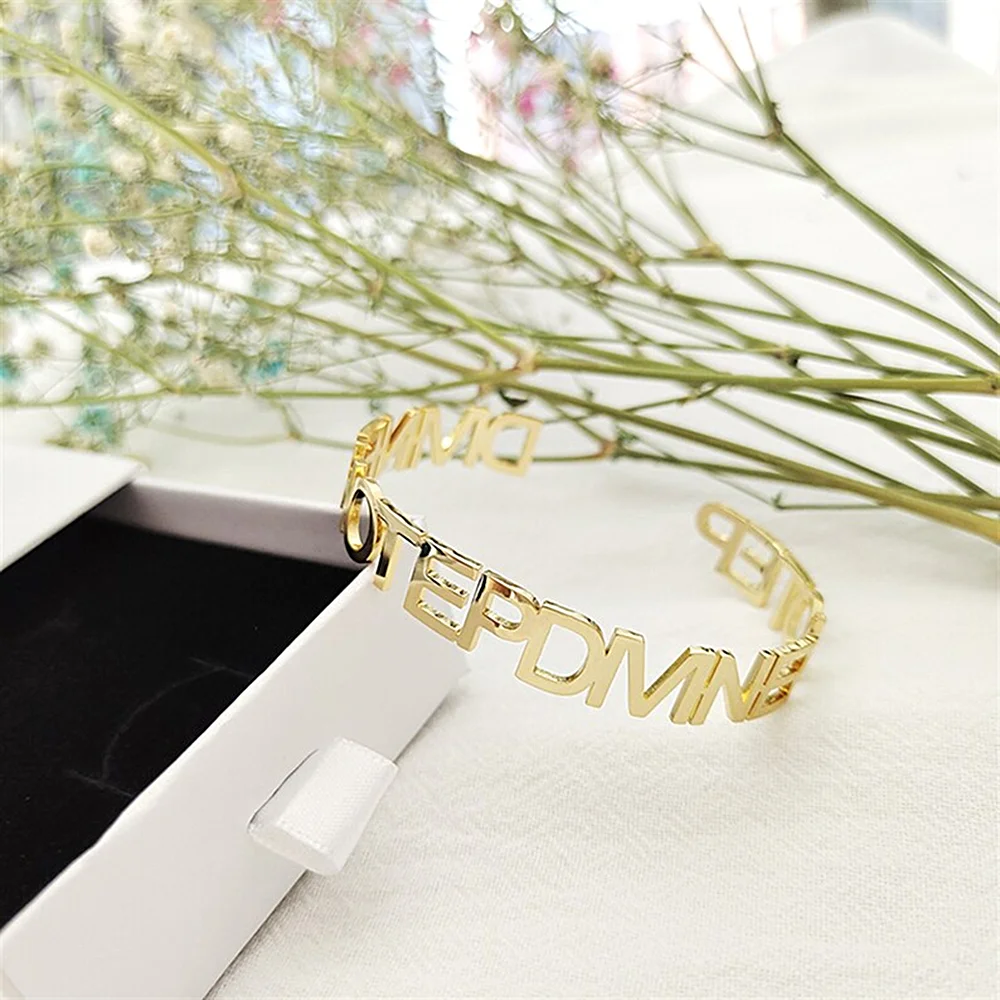 

Customized Letter Name Bracelet/Personalized Bangles Men Women's Stainless Steel Bracelets Letters Gift