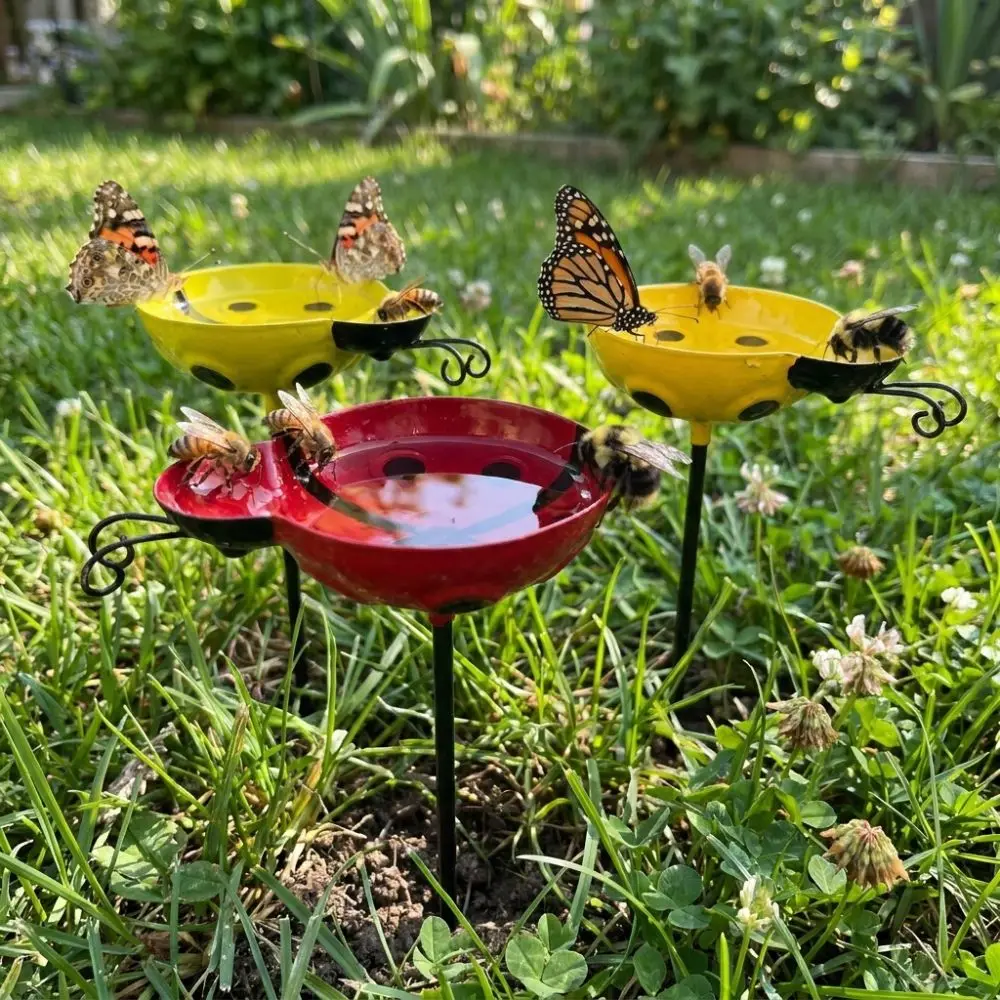 Handcrafted Bee Watering Station Iron Art Rust-resistant Bird Water Feeder Ground Insert Water Dispenser Bird Bath Stake