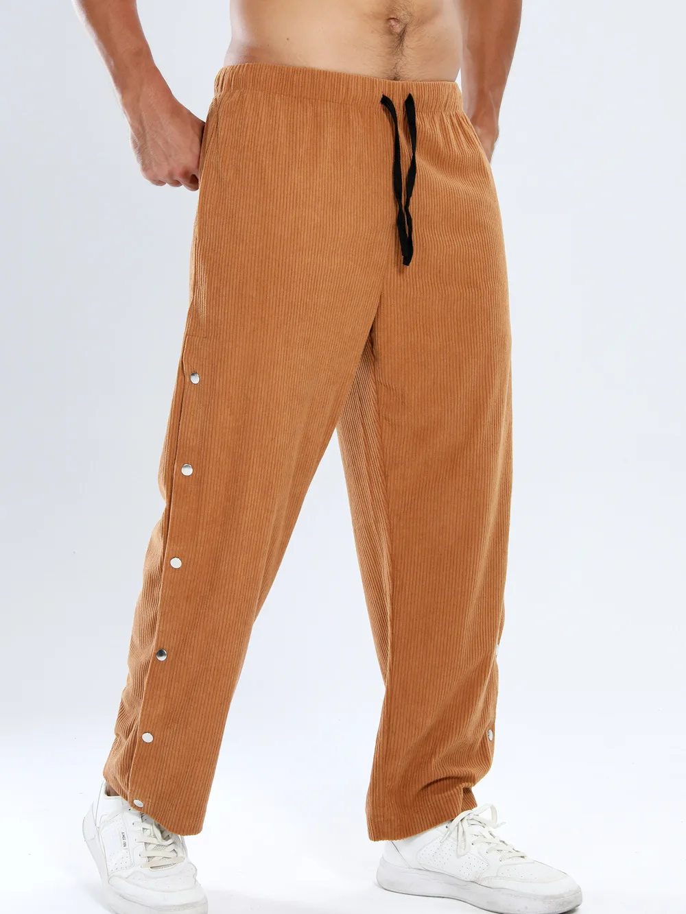 

Crazy Muscle Spring and Autumn's new men's long pants, American retro vertical striped loose button-down casual pants, are versa