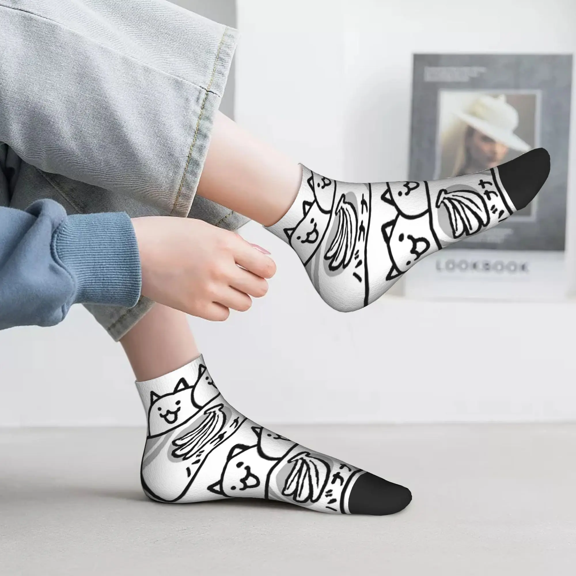 

All Seasons Battle Cats Socks Harajuku Sweat Absorbing Crew Socks Fashion Stockings for Men Women Christmas Gifts