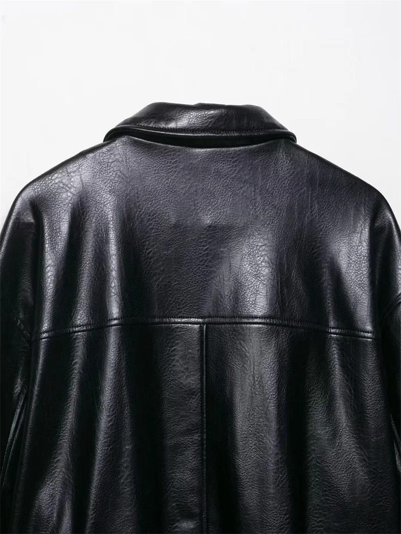 سترة نسائية خريف جديد 2025 سترة منفوخة من الجلد الصناعي بأكمام طويلة سوداء غير رسمية وبساطة أنيقة