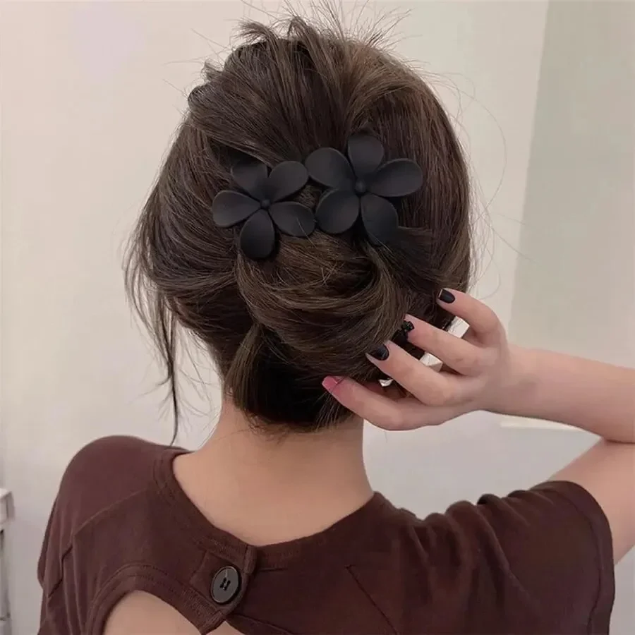 4Pcs Flower Hair Clips Fashion Matte Black Floral Hairpins Hair Claw Clips Non-Slip Hair Clamps Grab Elegant Hair Accessories image 3
