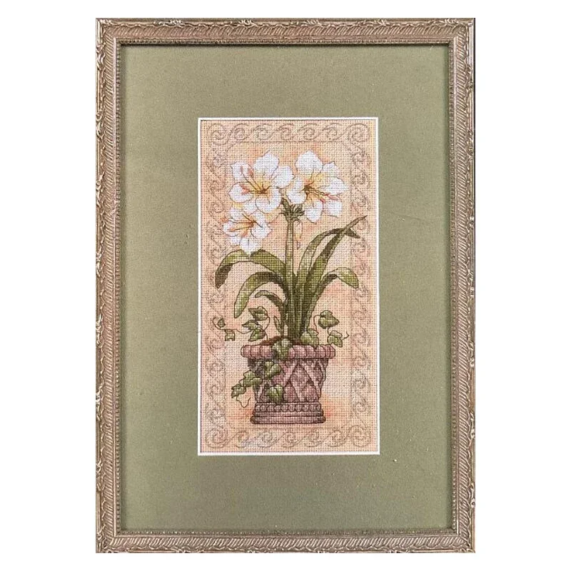 Amishop Gold Collection Counted Cross Stitch Kit, Amaryllis in Bloom Flowers, Potted Plant Dim 06912, DIY Embroidery