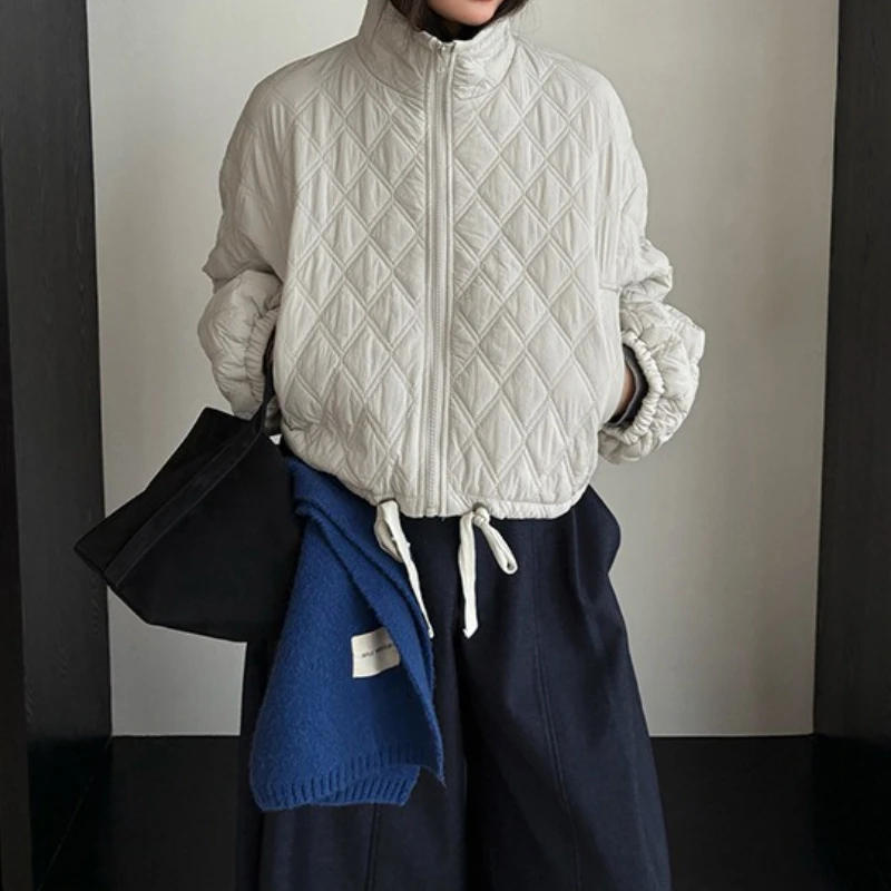 

Маленькая повседневная женская хлопковая куртка со стеганым бриллиантами, новинка зимы 2025 года, универсальный свободный топ