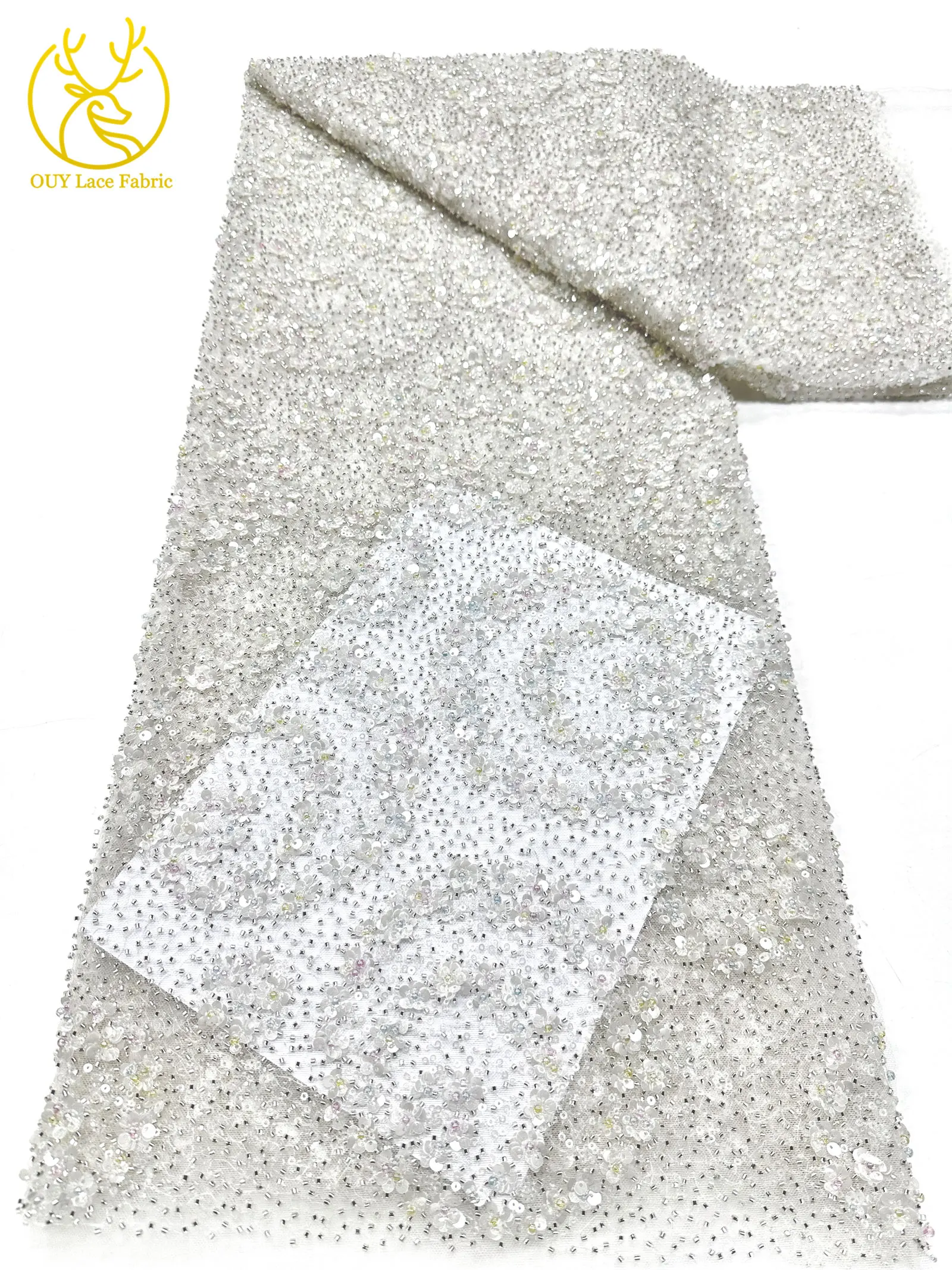 Exquisiter, eleganter nigerianischer bestickter Tüll-Spitzenstoff mit Perlen und Pailletten für Damen, zum Nähen von Ballkleidern. – Detail 11