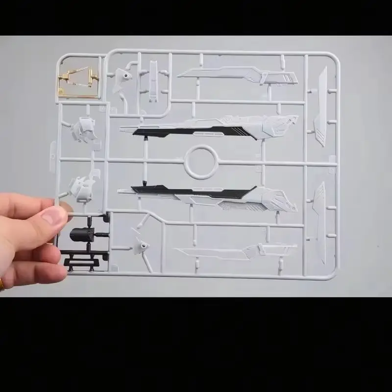 SV Model MB1/100 Freedom Assemble Action Figure - Gedeeltelijk voorgecoate plastic modelkit voor verzamelaars Bureaudecoratie Speelgoedcadeau