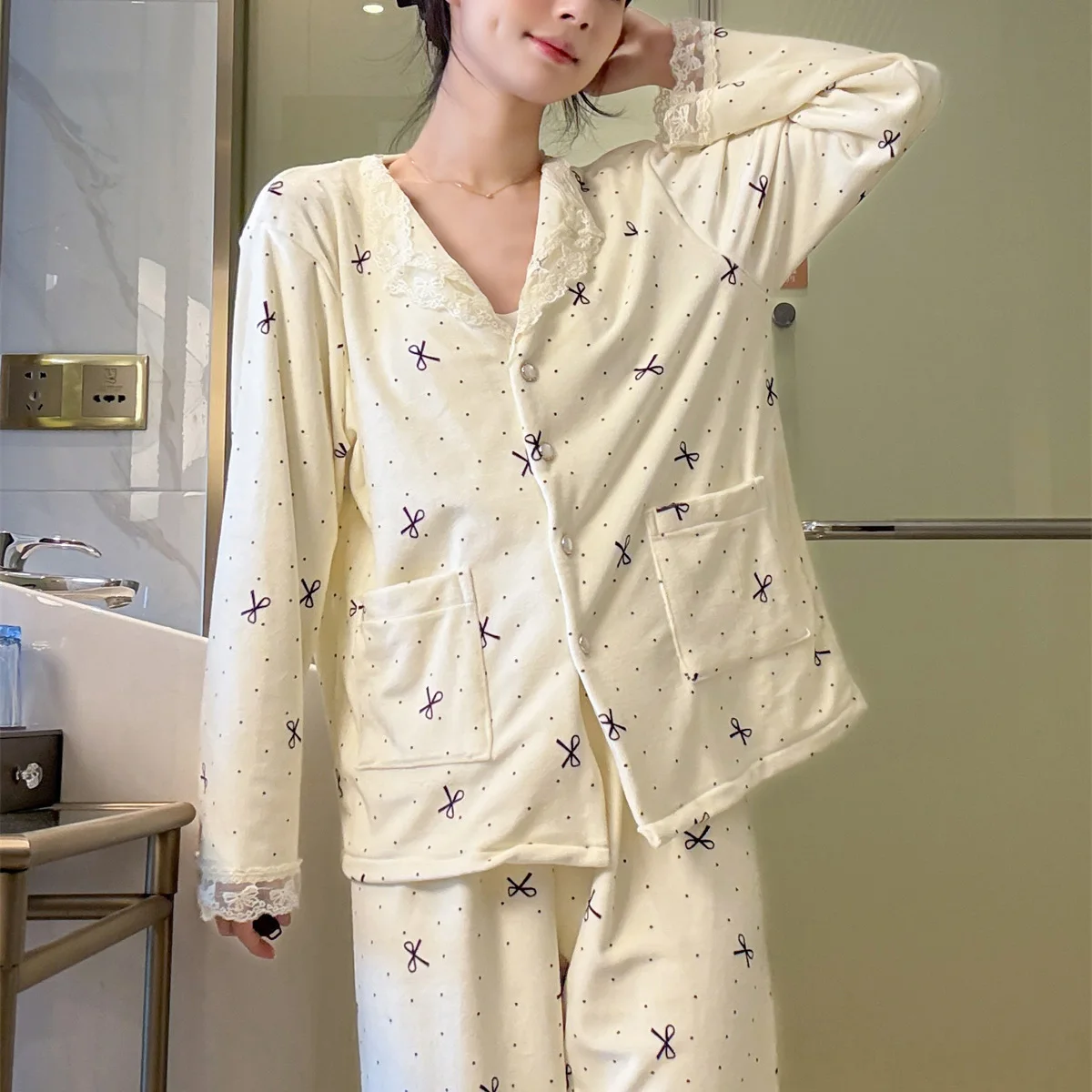 

Женский пижамный комплект для дня рождения: льняной, для сна и отдыха, из чистого натурального влагоотводящего материала, немнущийся, с V-образным вырезом, короткий рукав, 2026