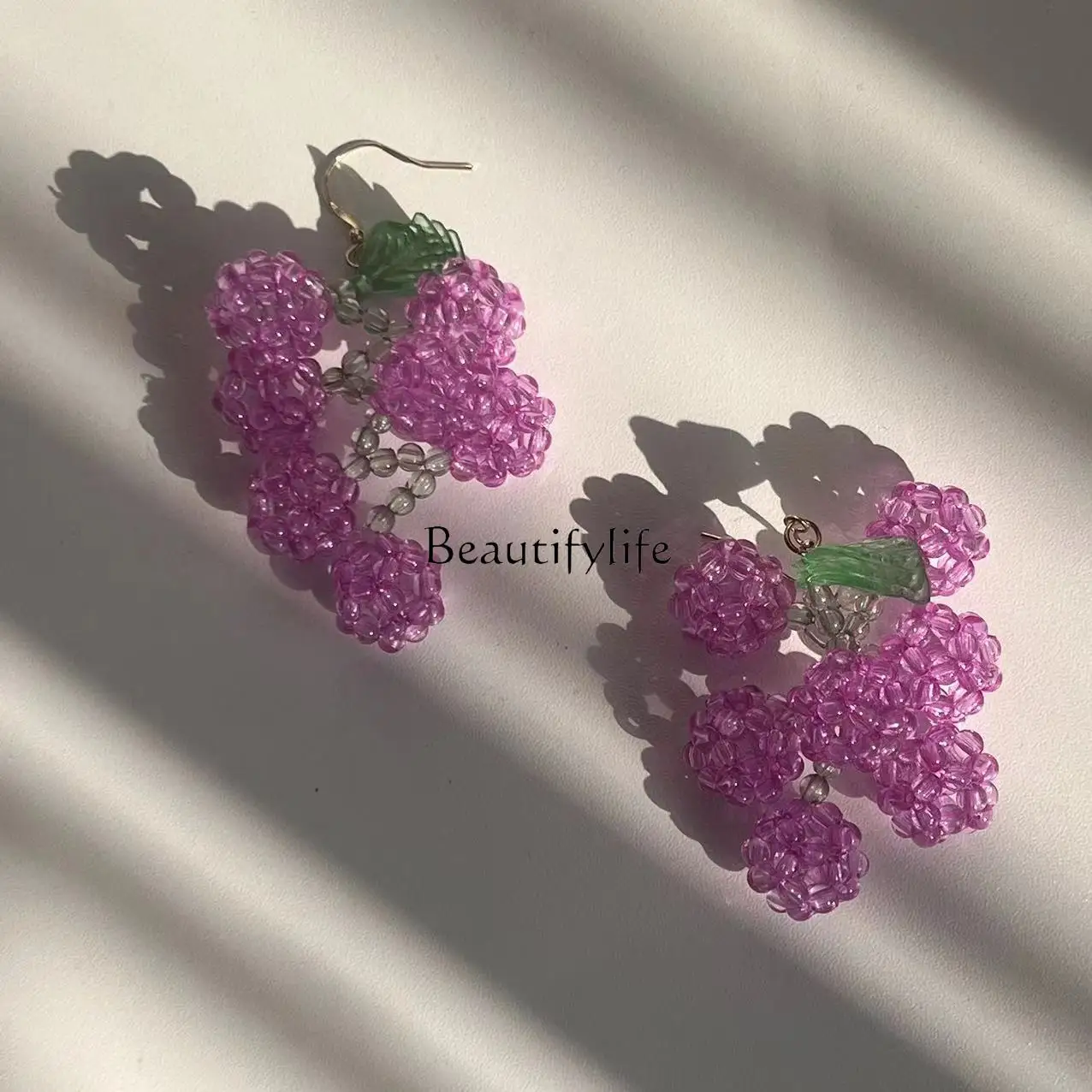 

Customized Purple Grape High Profile Retro Woven Fruit Purple Silver Earrings Ear Clip