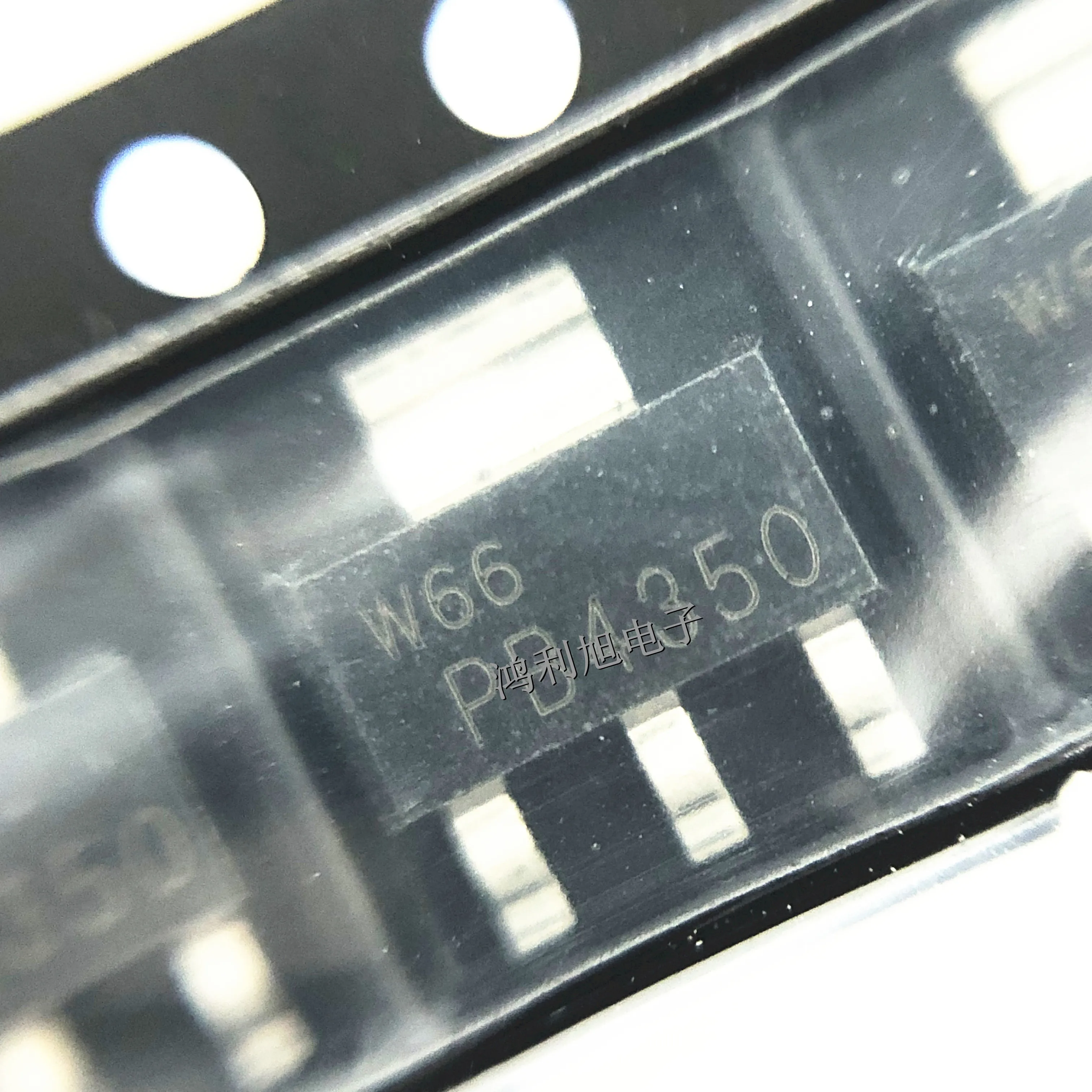 10개/몫 PBSS4350Z PBSS4350Z,135 마킹:PB4350 트랜스 GP BJT NPN 50V 3A 2000mW 4핀(3+탭) SC-73 T/R